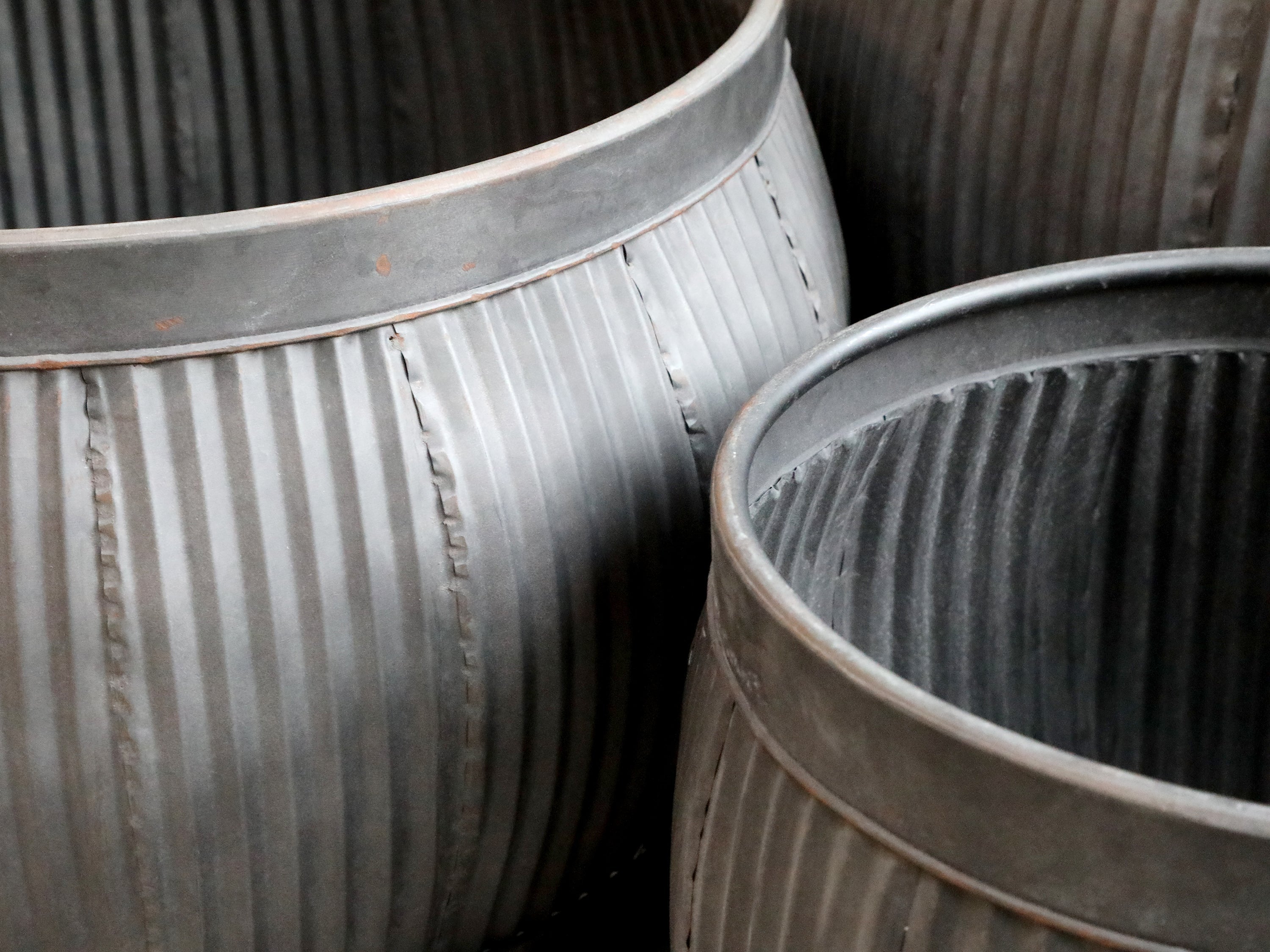 Old French Iron Flowerpots with Groove - Set of 3 - Image 3